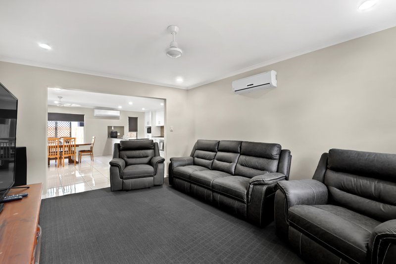 Photo - 66 Canecutters Drive, Ooralea QLD 4740 - Image 10