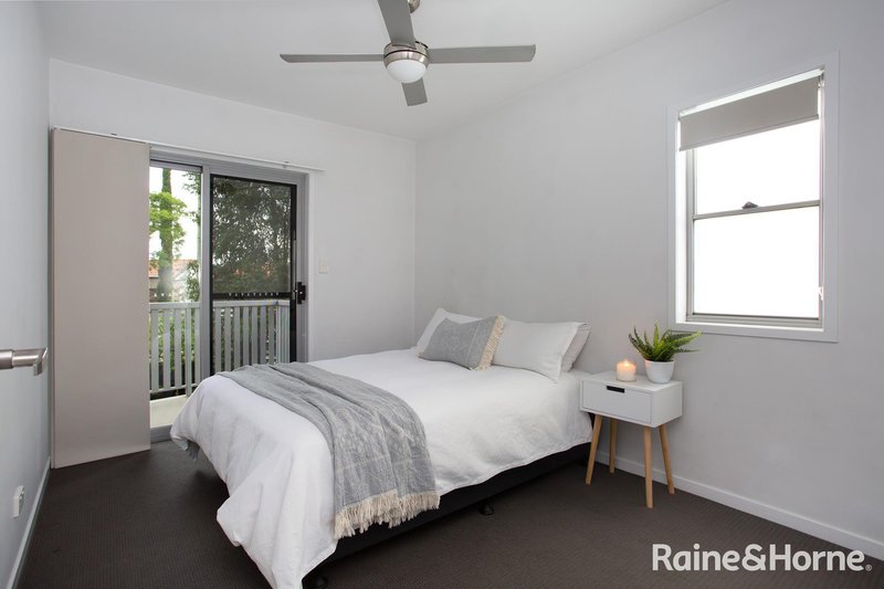 Photo - 6/6 Carmody Road, St Lucia QLD 4067 - Image 4