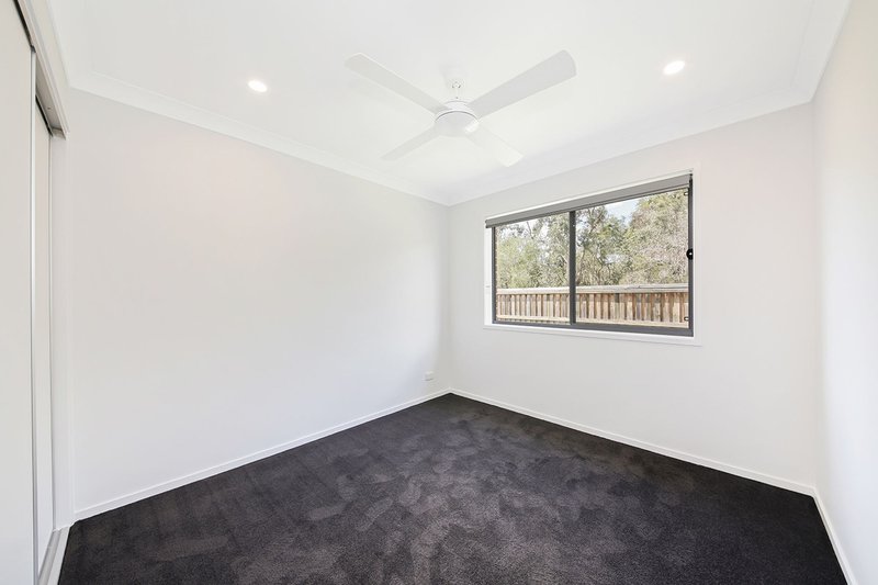 Photo - 66 Chambers Ridge Boulevard, Park Ridge QLD 4125 - Image 8