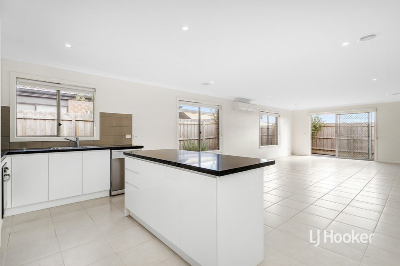 Photo - 66 Chapman Drive, Wyndham Vale VIC 3024 - Image 3