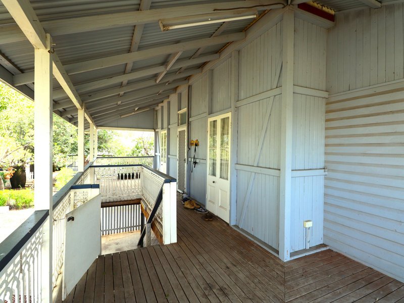 Photo - 66 Charles Street, Roma QLD 4455 - Image 6