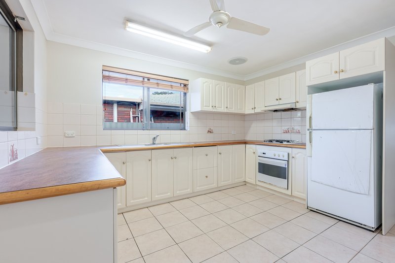 Photo - 66 Council Avenue, Rockingham WA 6168 - Image 3