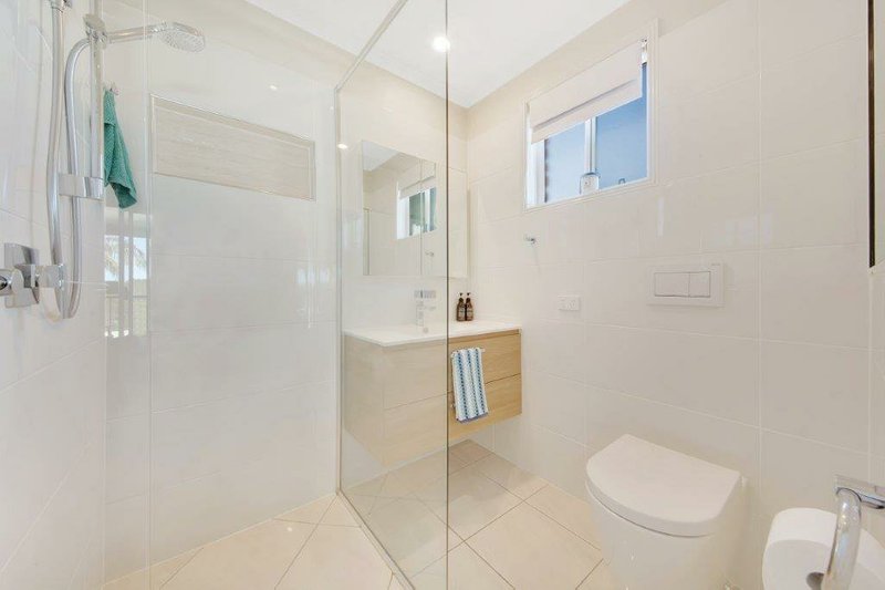 Photo - 66 Cremorne Drive, Tannum Sands QLD 4680 - Image 12