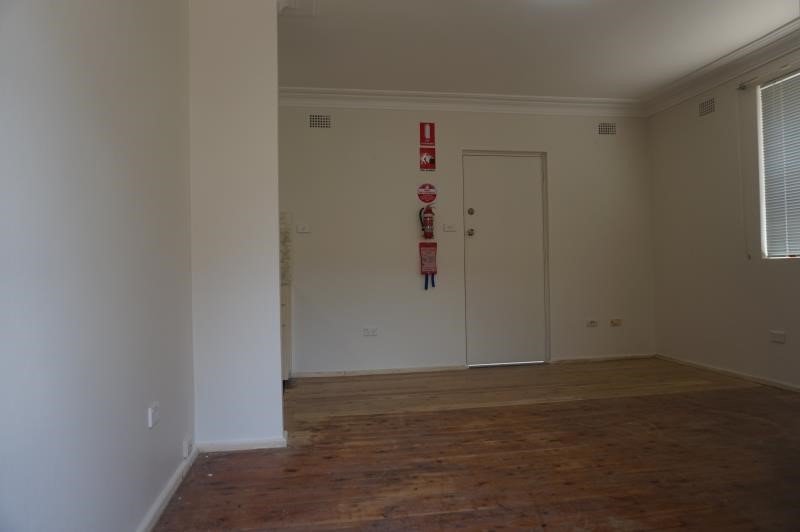 Photo - 6/6 Drummond Street, Warwick Farm NSW 2170 - Image 3