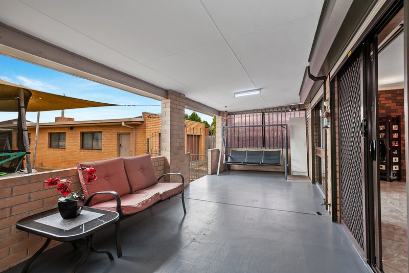 Photo - 66 Dumbarton Street, Reservoir VIC 3073 - Image 9