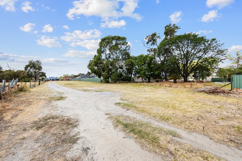 Photo - 66 Elizabeth Street, East Cannington WA 6107 - Image 27