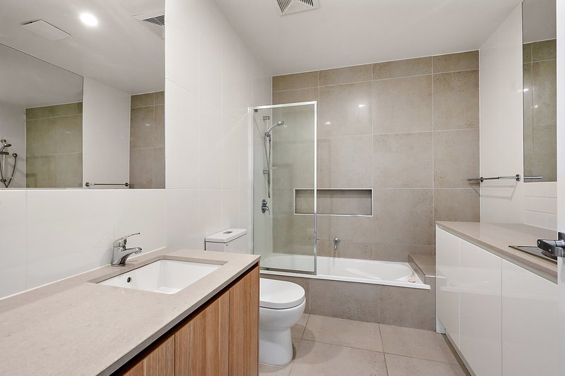 Photo - 66 Evergreen View, Robina QLD 4226 - Image 12