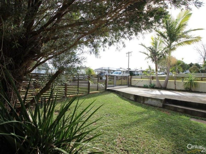 Photo - 66 Fletcher Street, Edgeworth NSW 2285 - Image 10