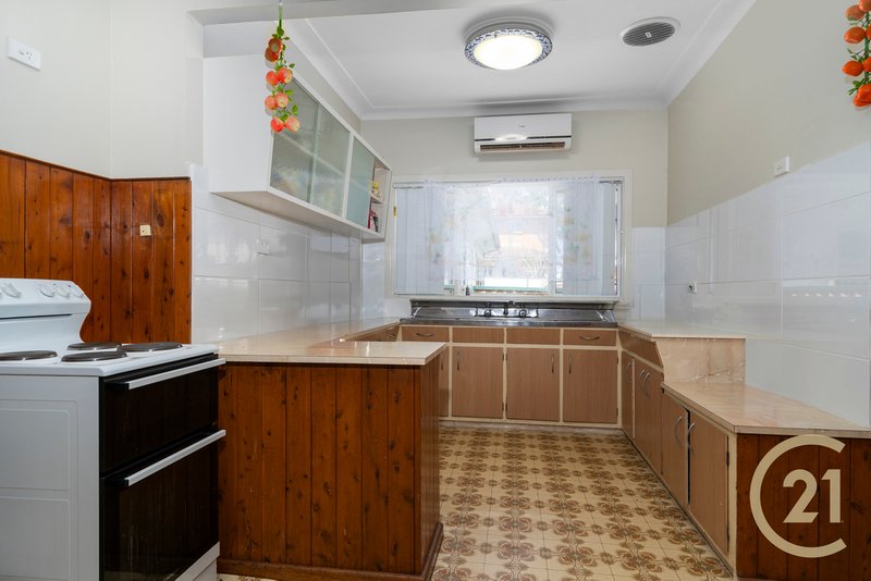 Photo - 66 Flowerdale Road, Liverpool NSW 2170 - Image 6