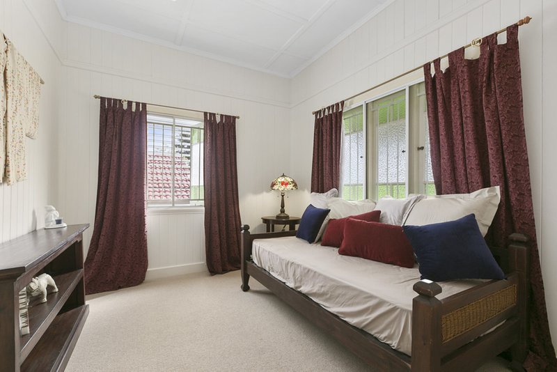 Photo - 66 Franklin Street, Annerley QLD 4103 - Image 9