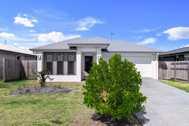 Photo - 66 Frederick Circuit, Eli Waters QLD 4655 - Image 2
