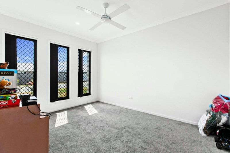 Photo - 66 Frederick Circuit, Eli Waters QLD 4655 - Image 8