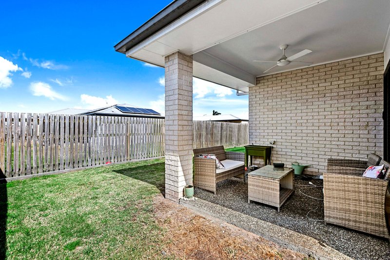 Photo - 66 Frederick Circuit, Eli Waters QLD 4655 - Image 15