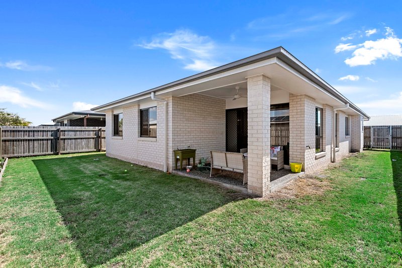 Photo - 66 Frederick Circuit, Eli Waters QLD 4655 - Image 16