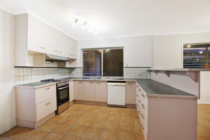 Photo - 66 Granadilla Street, Macgregor QLD 4109 - Image 5