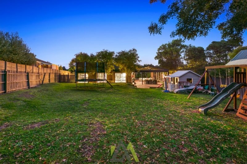 Photo - 66 Gum Nut Drive, Langwarrin VIC 3910 - Image 12