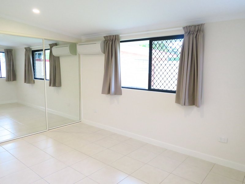 Photo - 66 Hannam Street, Westcourt QLD 4870 - Image 5