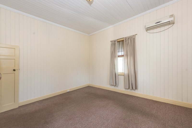 Photo - 66 Heaps Street, Avenell Heights QLD 4670 - Image 9