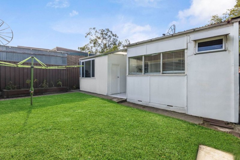 Photo - 66 Heighway Avenue, Croydon NSW 2132 - Image 9