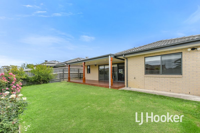 Photo - 66 Highmount Drive, Hampton Park VIC 3976 - Image 14