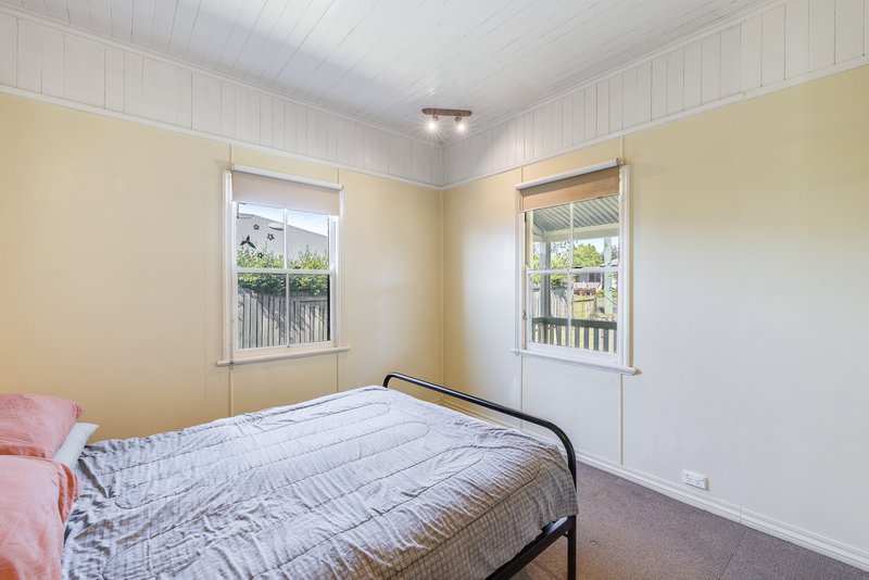 Photo - 66 Holberton Street, Rockville QLD 4350 - Image 9