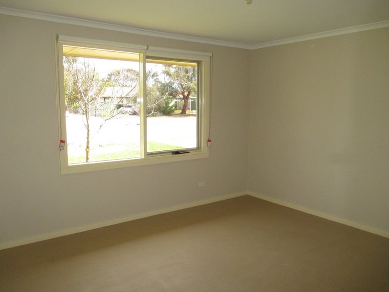 Photo - 66 Homburg Drive, Murray Bridge SA 5253 - Image 6