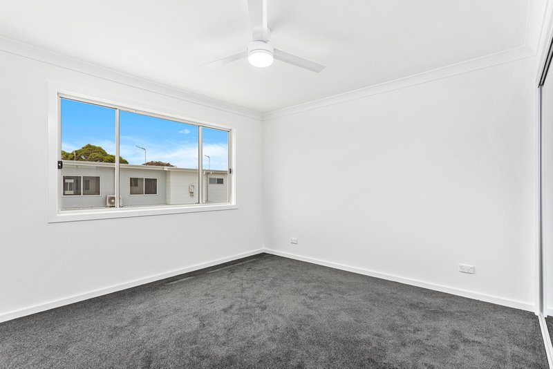 Photo - 6/6 Hopetoun Lane, Oak Flats NSW 2529 - Image 3