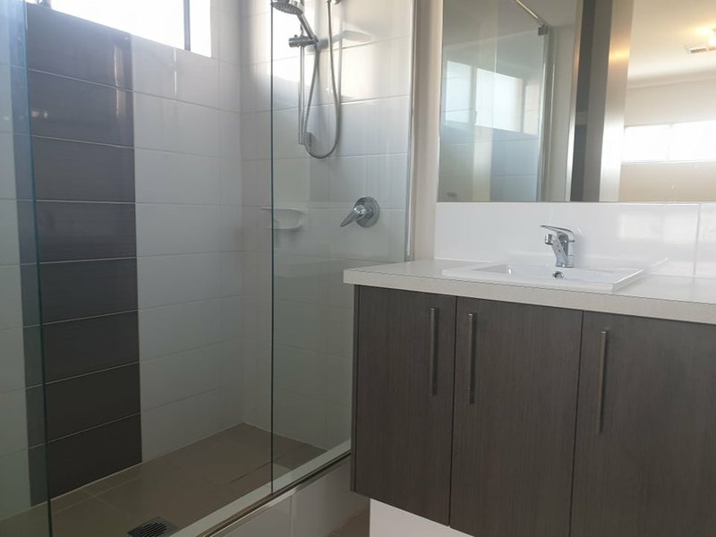 Photo - 66 Jasmin Promenade, Byford WA 6122 - Image 5