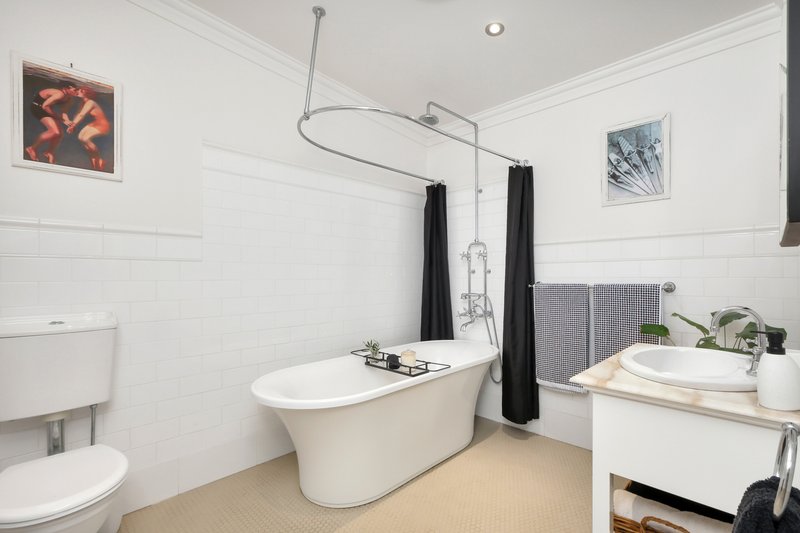 Photo - 66 Kincumber Crescent, Davistown NSW 2251 - Image 19