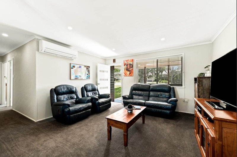 Photo - 66 Knockator Crescent, Centenary Heights QLD 4350 - Image 5