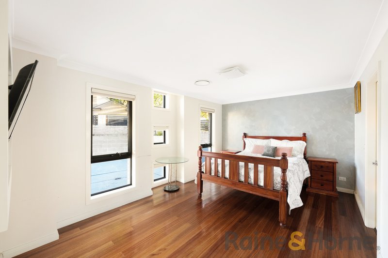 Photo - 66 Kurrajong Circuit, Mount Annan NSW 2567 - Image 4