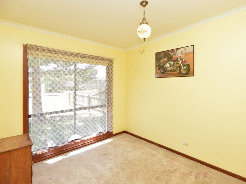 Photo - 66 Lake View Crescent, St Leonards VIC 3223 - Image 6