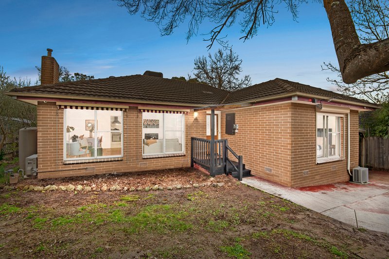 66 Lee-Ann Crescent, Croydon VIC 3136