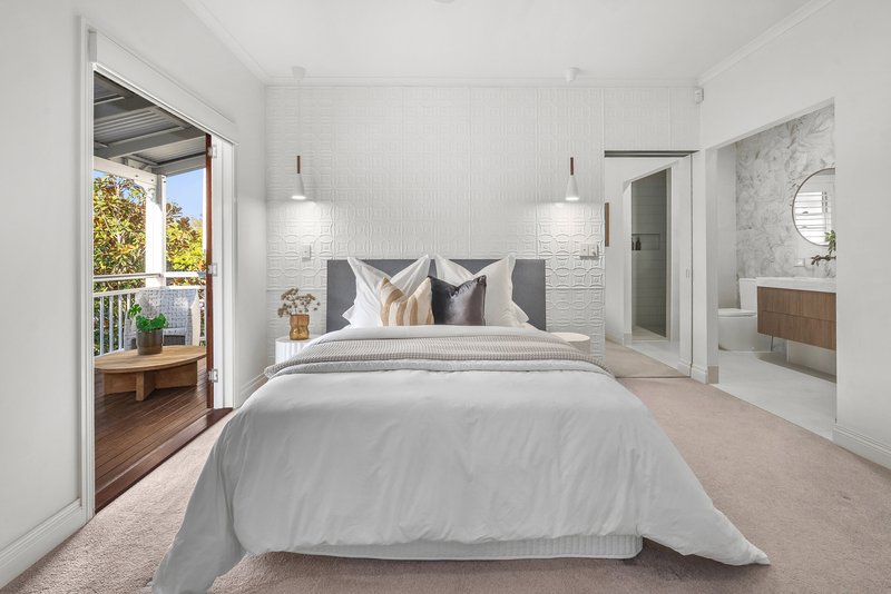 Photo - 66 Main Avenue, Bardon QLD 4065 - Image 14