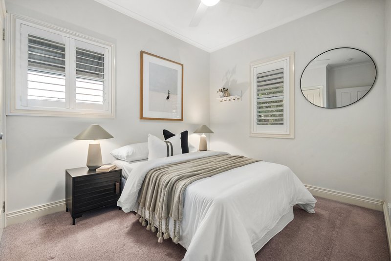Photo - 66 Main Avenue, Bardon QLD 4065 - Image 18