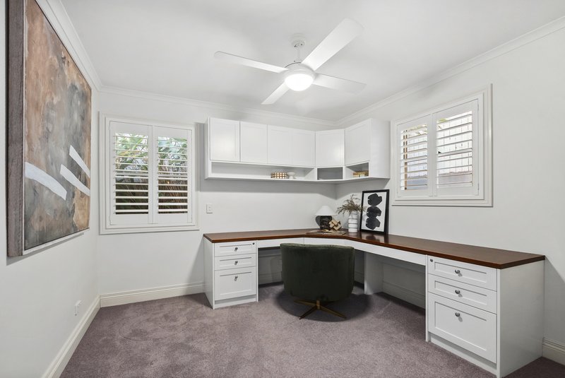 Photo - 66 Main Avenue, Bardon QLD 4065 - Image 21