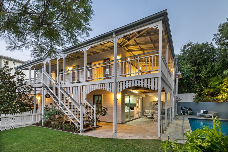 Photo - 66 Main Avenue, Bardon QLD 4065 - Image 27