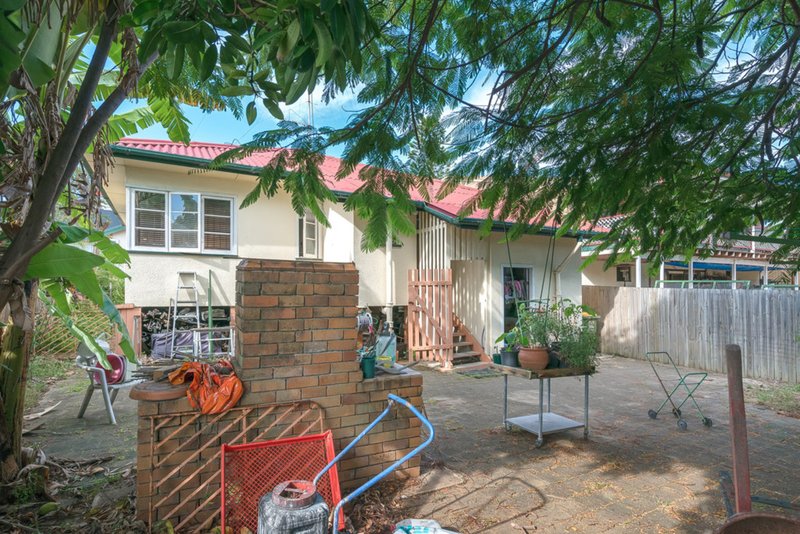 Photo - 66 Meron Street, Southport QLD 4215 - Image 5