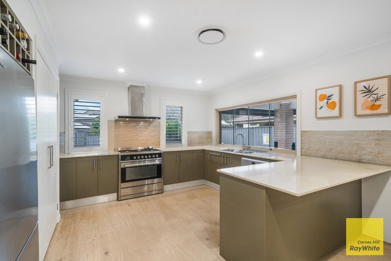 Photo - 66 Moondarra Drive, West Hoxton NSW 2171 - Image 5