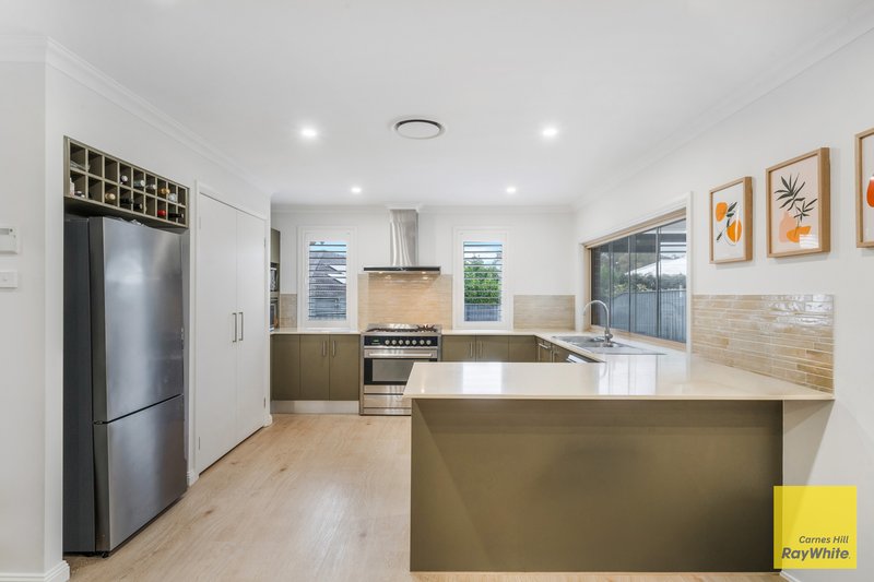 Photo - 66 Moondarra Drive, West Hoxton NSW 2171 - Image 6