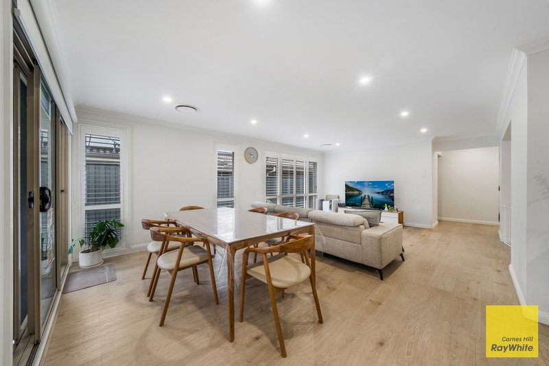 Photo - 66 Moondarra Drive, West Hoxton NSW 2171 - Image 7