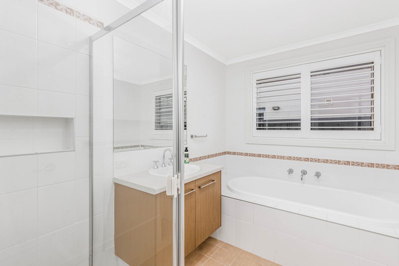 Photo - 66 Moondarra Drive, West Hoxton NSW 2171 - Image 16