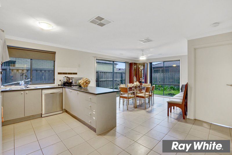 Photo - 66 Moorookyle Avenue, Tarneit VIC 3029 - Image 6