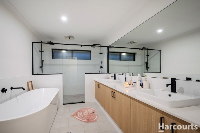 Photo - 66 Moort Rise, Carramar WA 6031 - Image 3