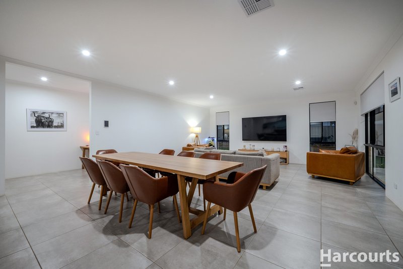 Photo - 66 Moort Rise, Carramar WA 6031 - Image 4