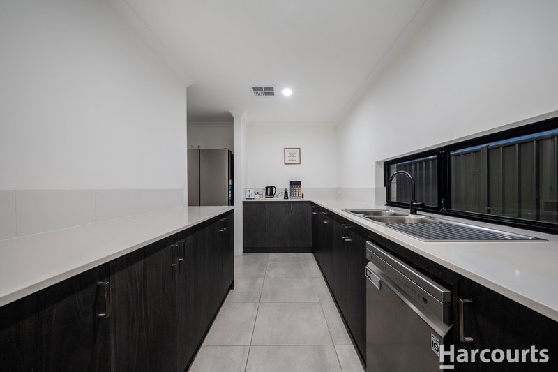 Photo - 66 Moort Rise, Carramar WA 6031 - Image 8