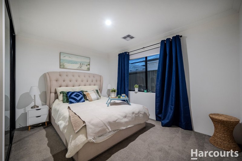 Photo - 66 Moort Rise, Carramar WA 6031 - Image 11