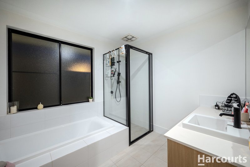 Photo - 66 Moort Rise, Carramar WA 6031 - Image 24