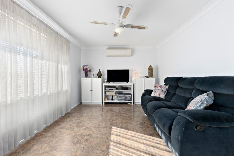 Photo - 66 Narcissus Avenue, Quakers Hill NSW 2763 - Image 2