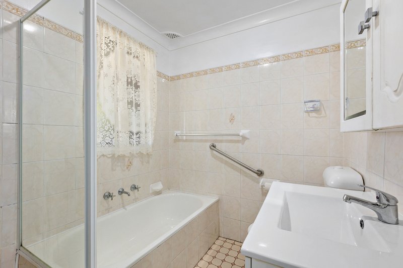 Photo - 66 Narcissus Avenue, Quakers Hill NSW 2763 - Image 6